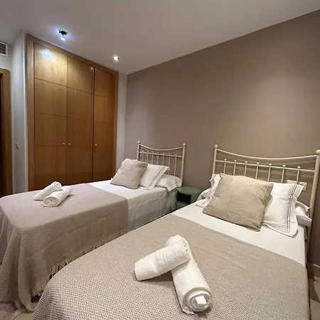 Pacific Beachfront Apartment Malaga